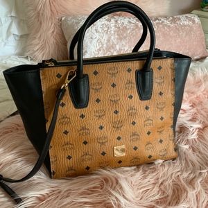 MCM PURSE ORIGINAL NEW